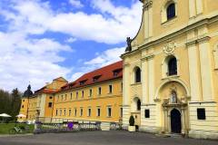 Pocysterski-Zespół-Klasztorno-Pałacowy-w-Rudach-1